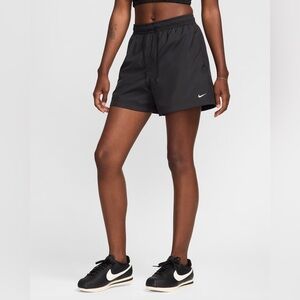 NWT Nike Sportswear Classic Wovens
Women's Mid-Rise Shorts Black XL